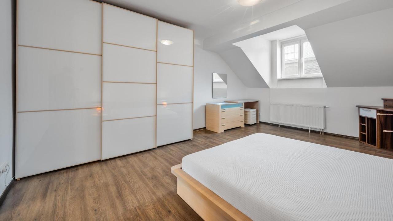 Apartman Blumental Centrum Bratislava Exteriör bild