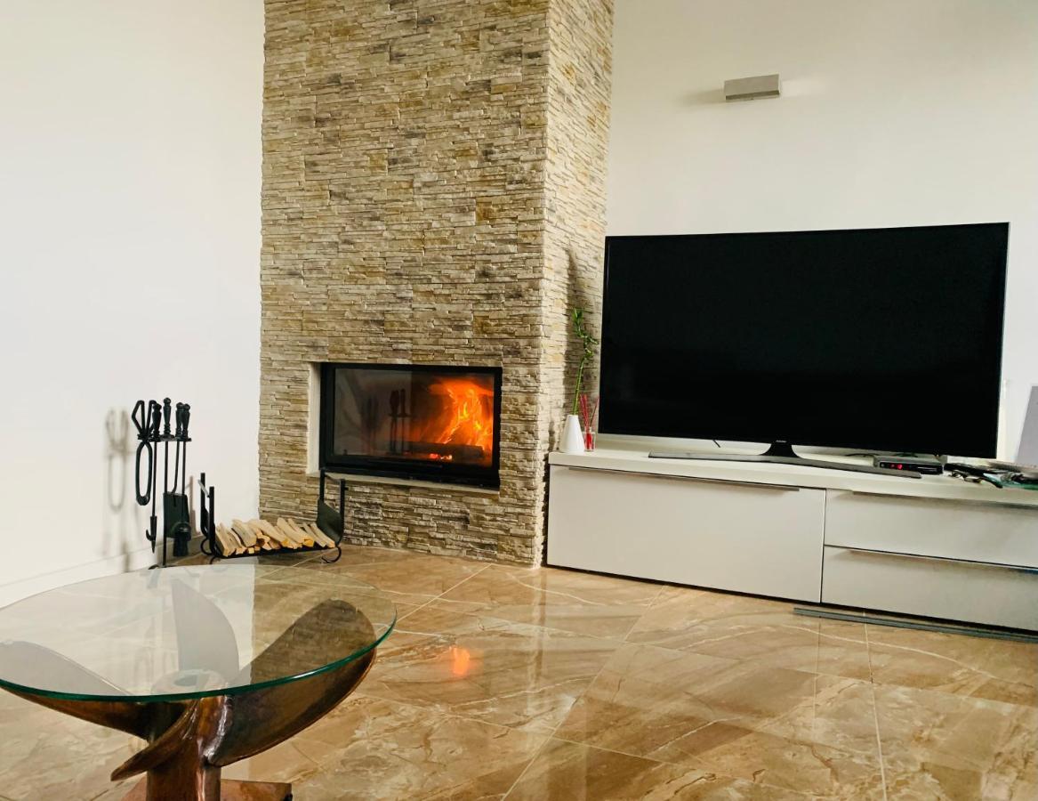 Apartman Blumental Centrum Bratislava Exteriör bild