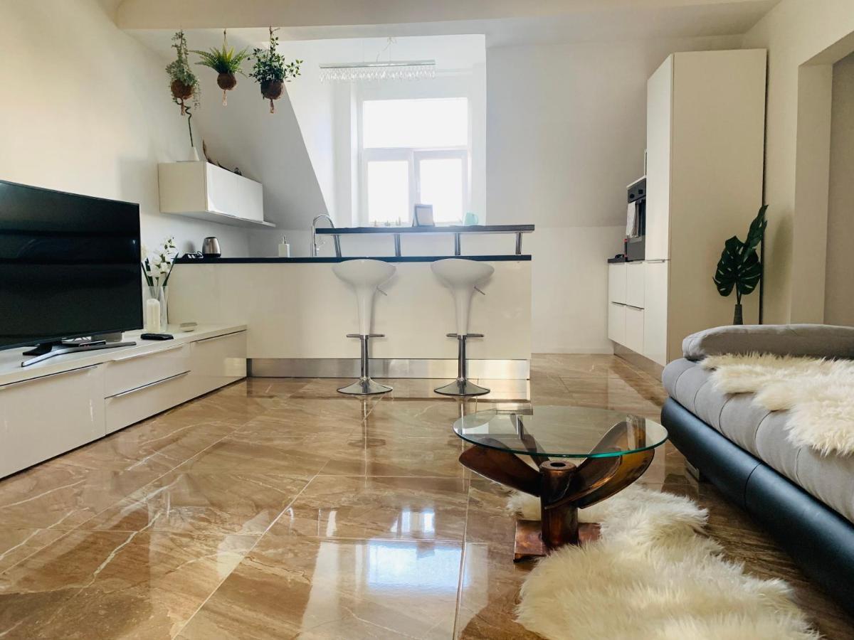 Apartman Blumental Centrum Bratislava Exteriör bild